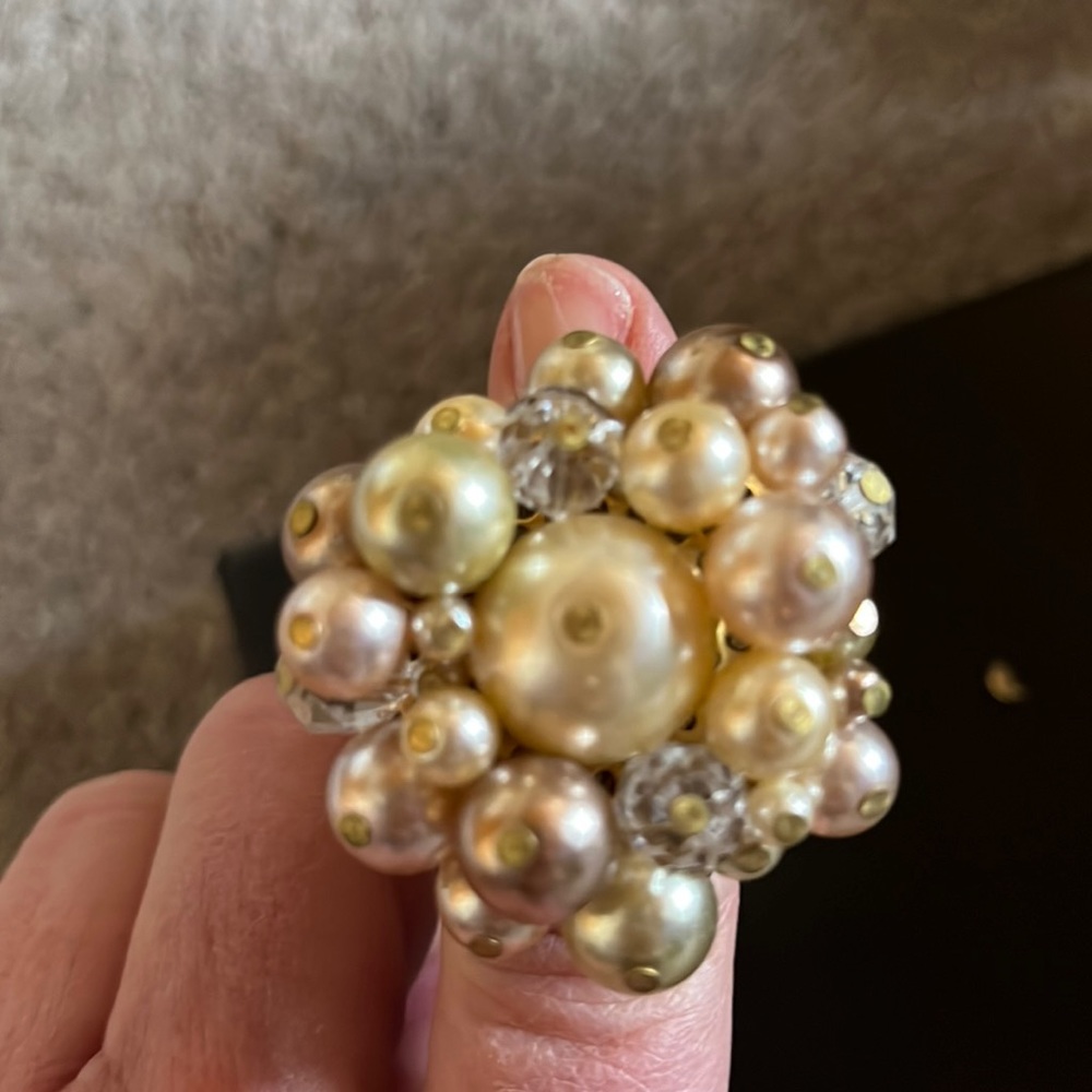 Pearl ring